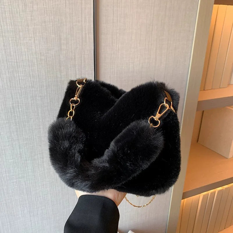 NOIR LUXE - Plush Bag