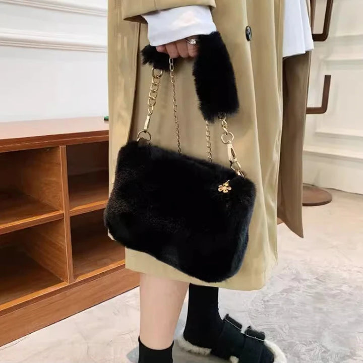NOIR LUXE - Plush Bag