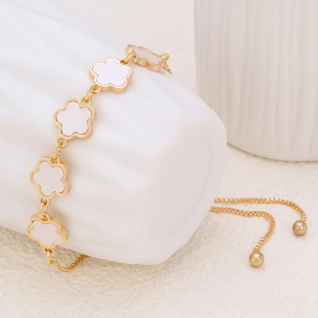 MONTE VITSO – Clover Grace Bracelet