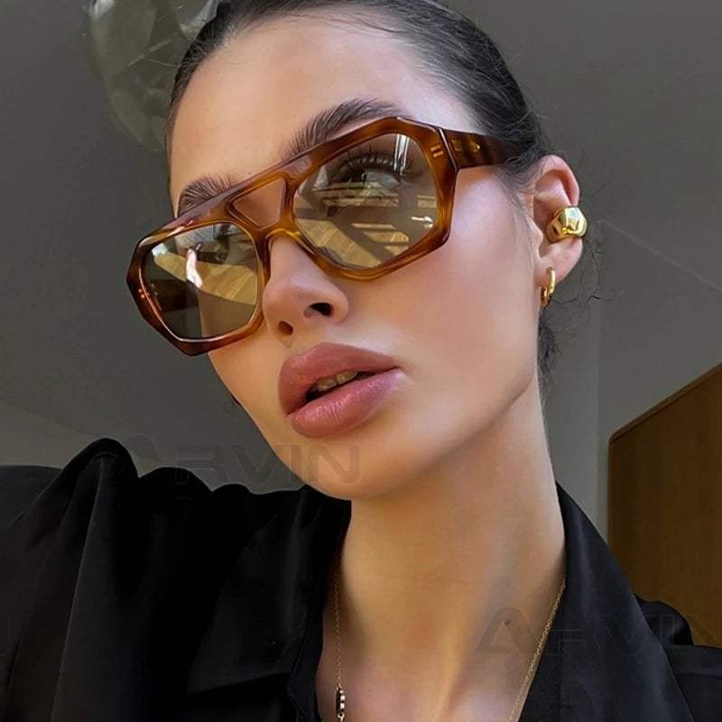 Velour – Luxury Square Sunglasses